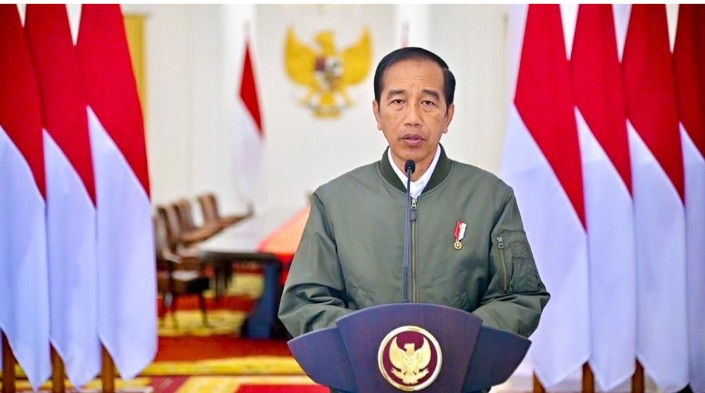 Presiden Joko Widodo menyampaikan keterangan pers terkait tragedi di Stadion Kanjuruhan, di Istana Kepresidenan Bogor, pada Minggu, 2 Oktober 2022. Foto: BPMI Setpres
