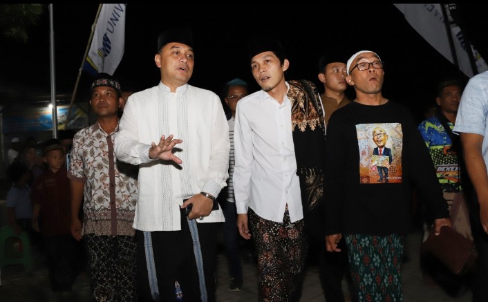 Gus Iqdam akan ikut menyemarakkan Hari Jadi Kota Surabaya (HJKS) yang ke-731 dengan pengajian akbar pada Jumat, 10 Mei 2024 di Balai Kota Surabaya.  