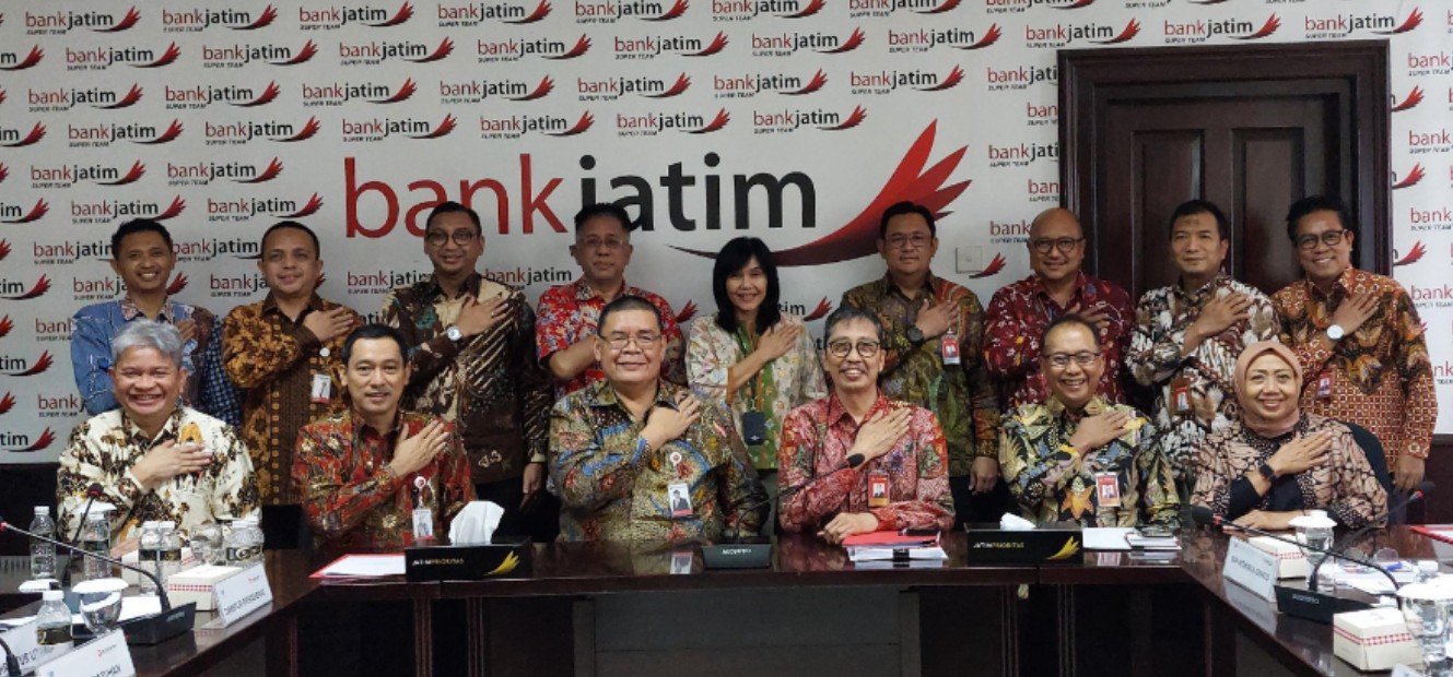 Bank Banten secara resmi telah melakukan kunjungan lanjutan ke bankjatim guna membahas rencana sinegi bisnis dan Kelompok Usaha Bank (KUB) ke depannya