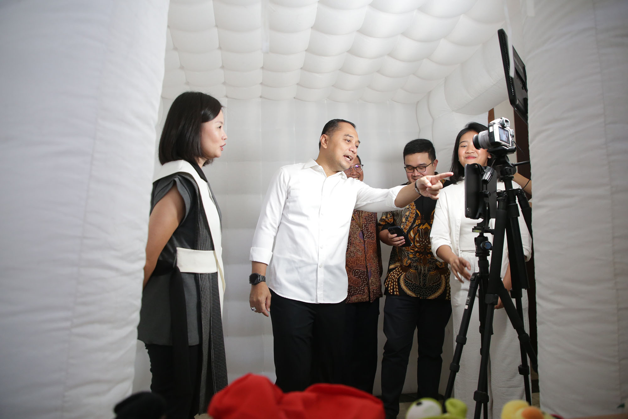 Wali Kota Eri saat meresmikan Surabaya Startup Festival 2.0, di Balai Pemuda, Kamis (23/11/2023)