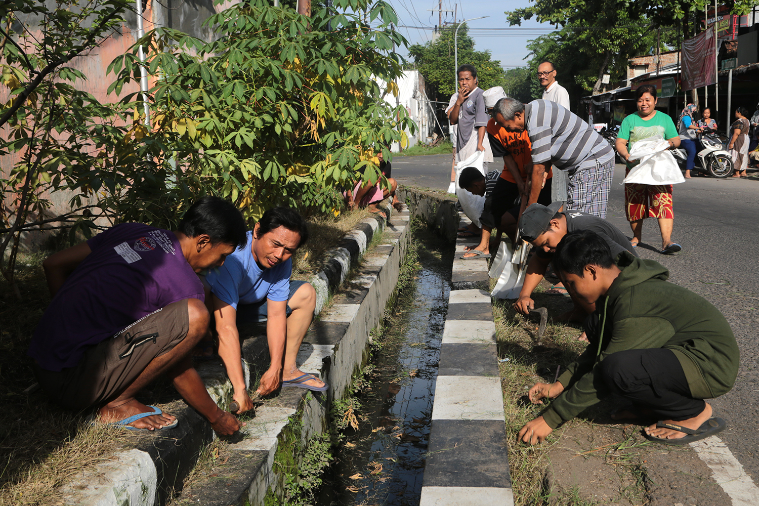 Sukses, Program Surabaya Bergerak Serentak di Wilayah Perkampungan