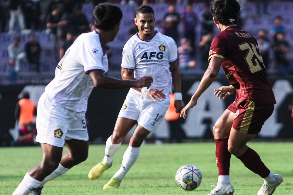 Pelatih Persik Kediri, Marcelo Rospide mengaku kecewa dengan minor yang kembali diterima timnya dari laga uji coba melawan sesama tim Liga 1, PSM Makassar di Stadion Brawijaya Kediri, Sabtu (24/6) sore kemarin.