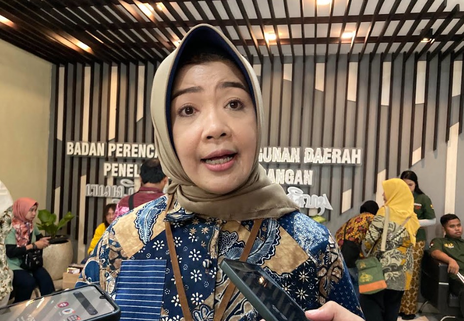 Kepala Dinas Sosial (Dinsos) Kota Surabaya, Anna Fajriatin