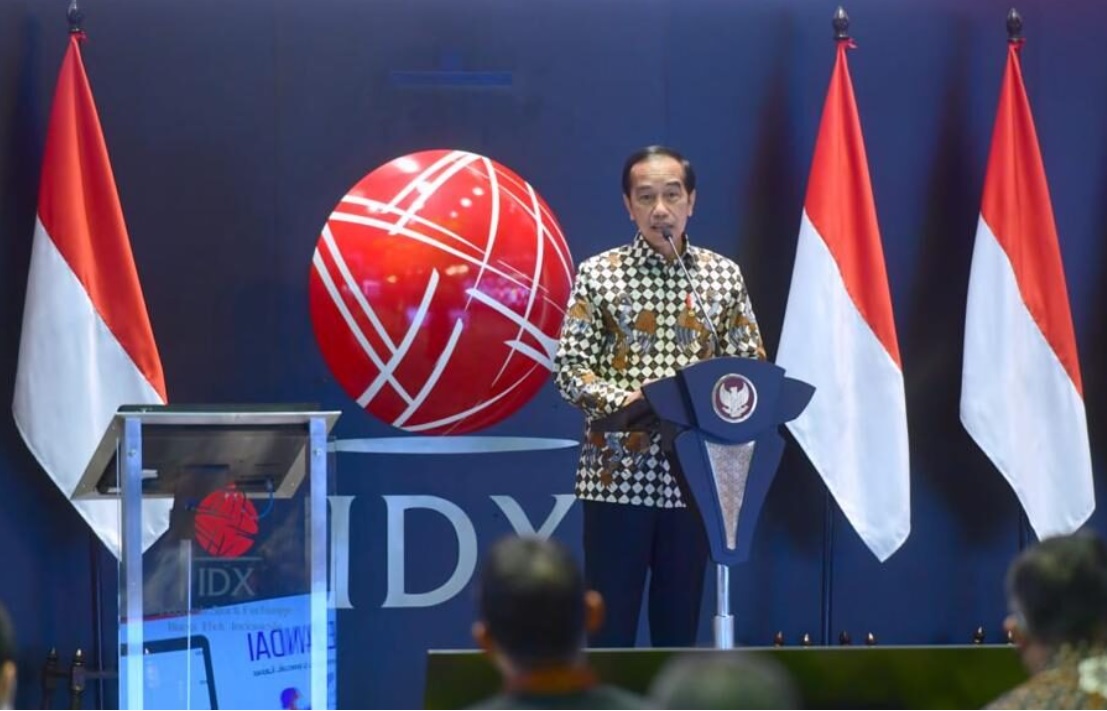 Presiden Joko Widodo meresmikan Pembukaan Perdagangan Bursa Efek Indonesia Tahun 2022 yang digelar di Gedung Bursa Efek Indonesia, Jakarta, pada Senin, 3 Januari 2022. Foto: BPMI Setpres