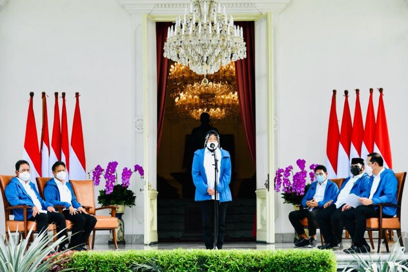 Risma Baru Tahu akan Menjadi Menteri Dua Hari Sebelum Dilantik