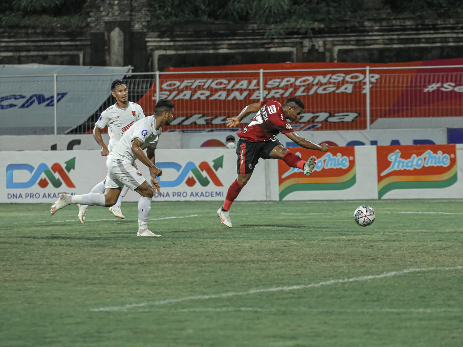 Bali United