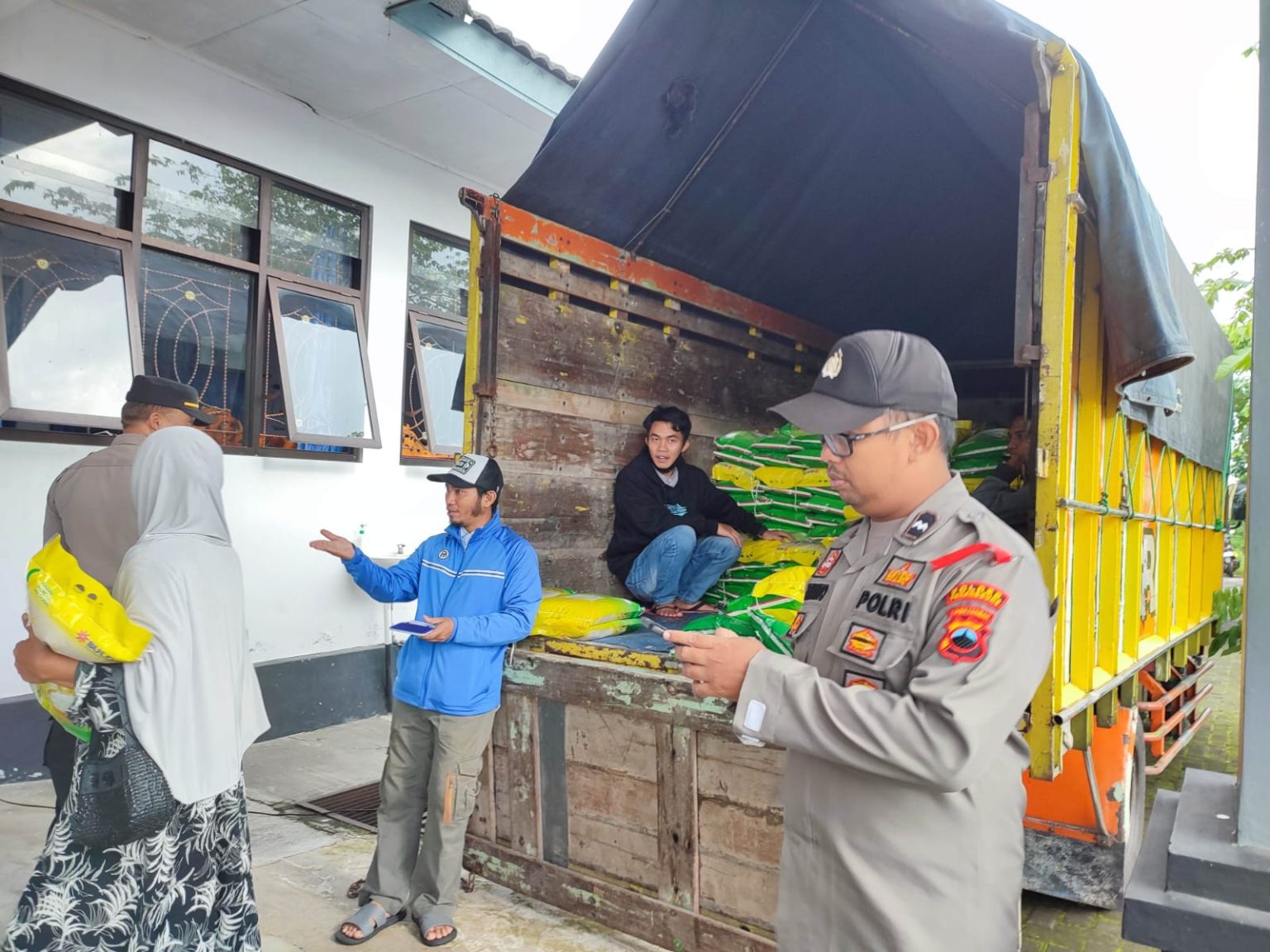 Pemkab dan Satgas Pangan Polres Temanggung bergandeng tangan untuk mencegah penimbunan bahan pokok oleh oknum tak bertanggungjawab