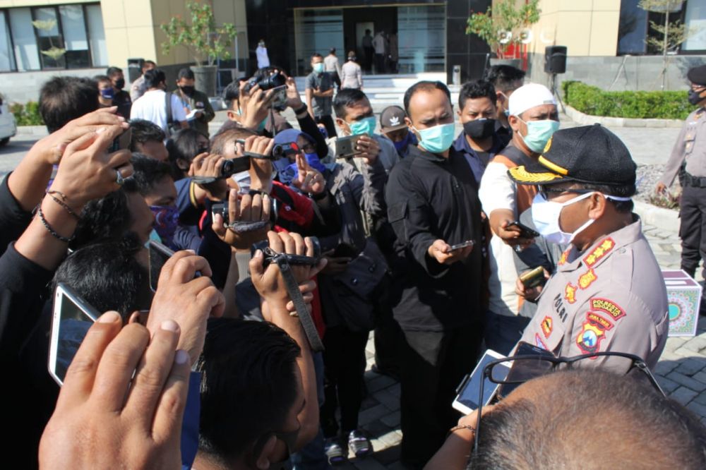 Kapolresta Sidoarjo Kombes Pol. Sumardji menjelaskan didepan awak media. ( foto : hmp/bil)