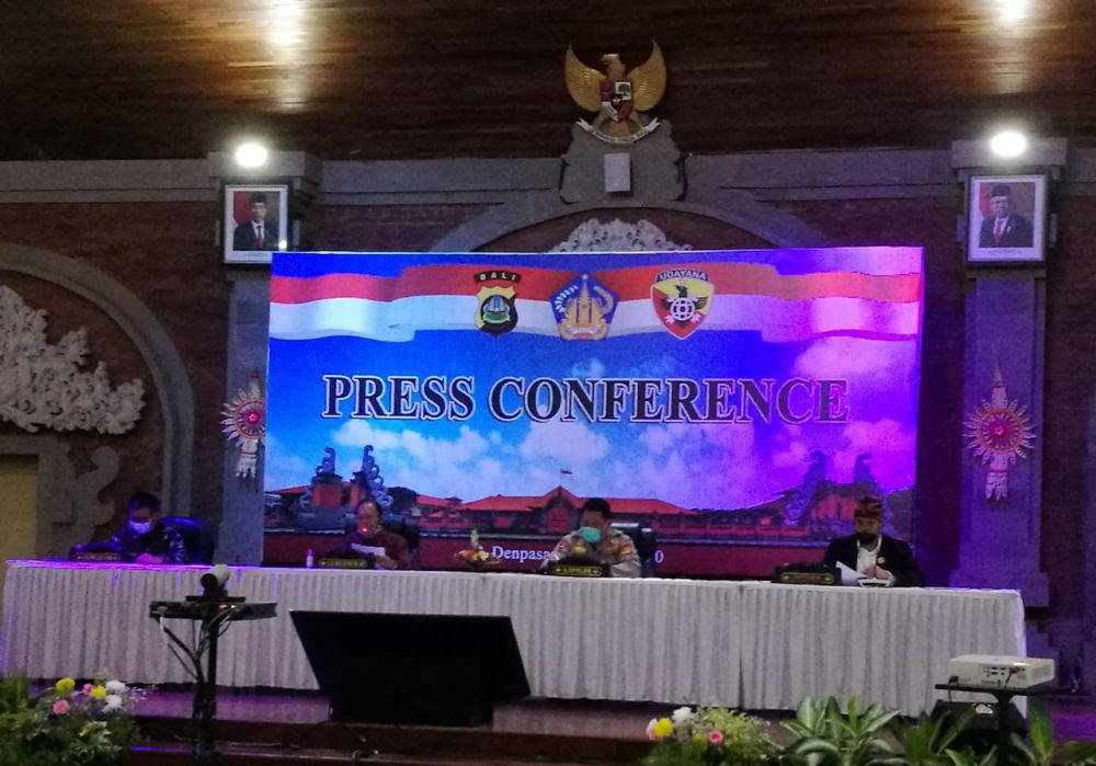 Jumpa pers Polda Bali, Gubernur bali, Senin (20/4). ( foto : ide/hmp)