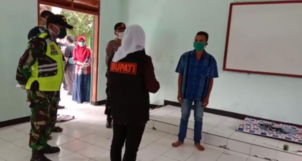Bupati Bojonegoro Yang Diduga Mempersekusi Warganya, Tidak Dibenarkan