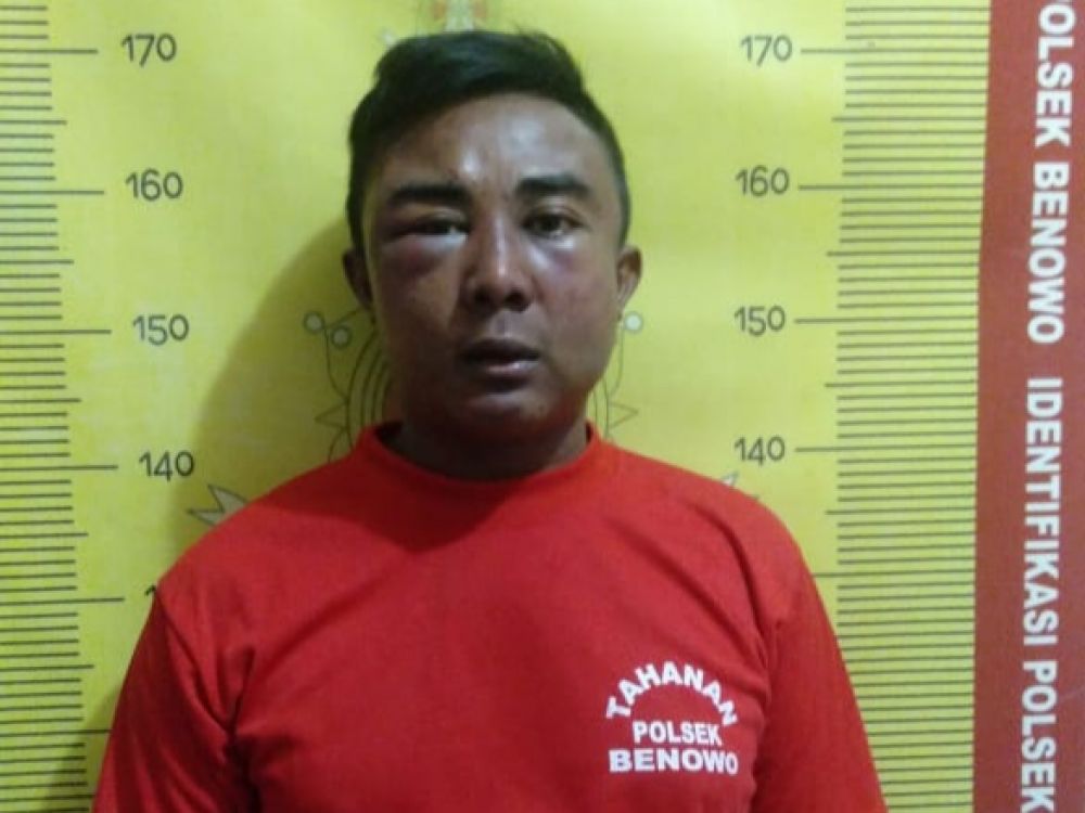 tersangka M. H warga Asemrowo Surabaya.  (foto : ris/hmp)