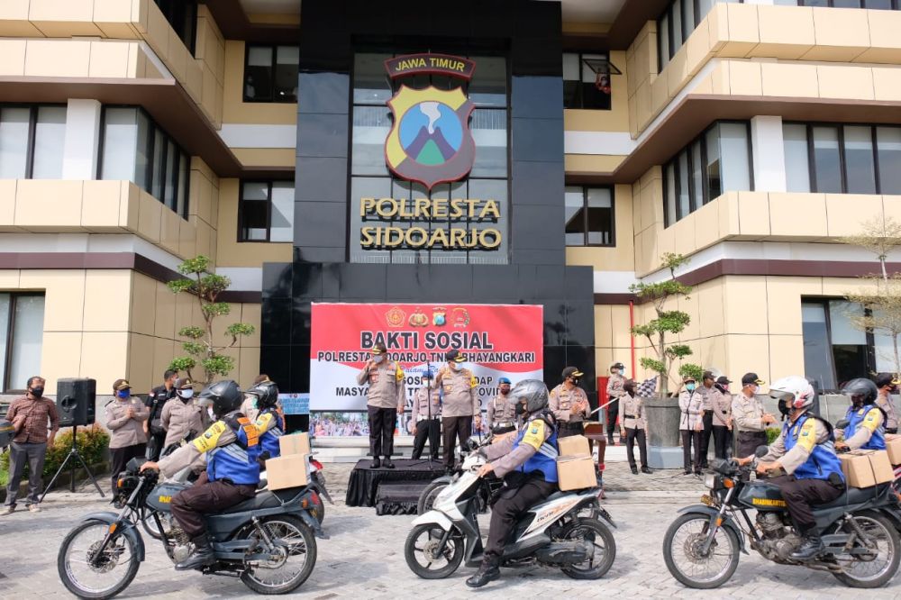 Apel pemberangkatan dari  Mapolresta Sidoarjo. ( foto: bil/hmp)
