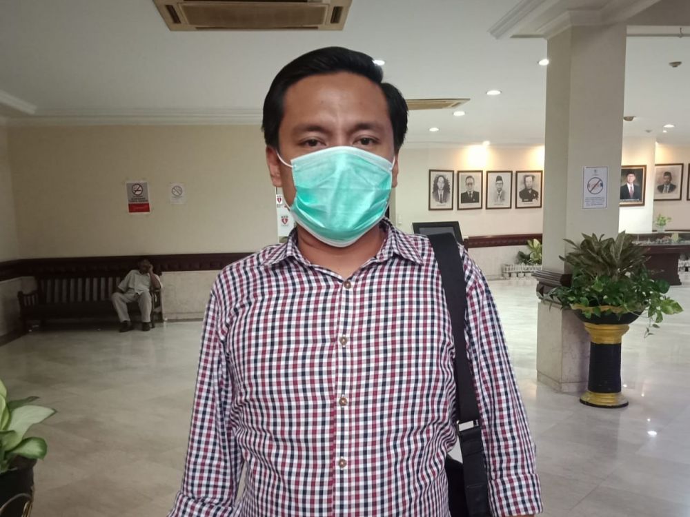 Anggota Komisi A DPRD Kota Surabaya Arif Fathoni . (foto:ris/hmp)