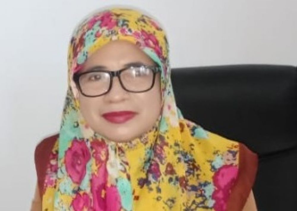 Kepala Sekolah SMA Negeri I Sanana, Saidah Daeng Hanafi. (foto : cho/hmp)