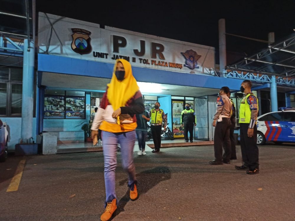 TKI asal Matarambatal berangkat ke LN (Foto: HMP/Rizky)
