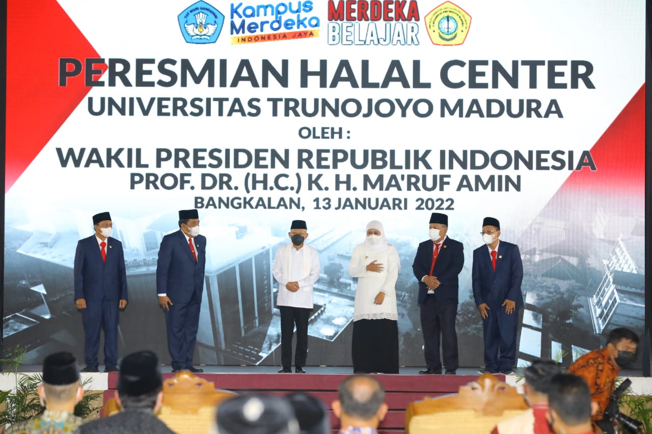 Wakil Presiden RI KH. Ma'ruf Amin meresmikan Lembaga Pemeriksa Halal (LPH) Halal Center Universitas Trunojoyo Madura, Kamis (13/1).