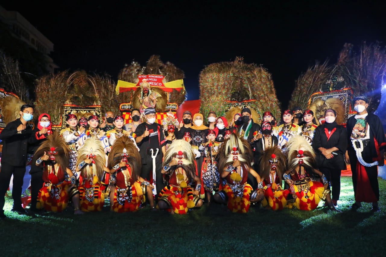 Khofifah saat acara Kenduri Seni Reog Ponorogo di Pendopo Kab. Ponorogo, Sabtu (26/2) malam.