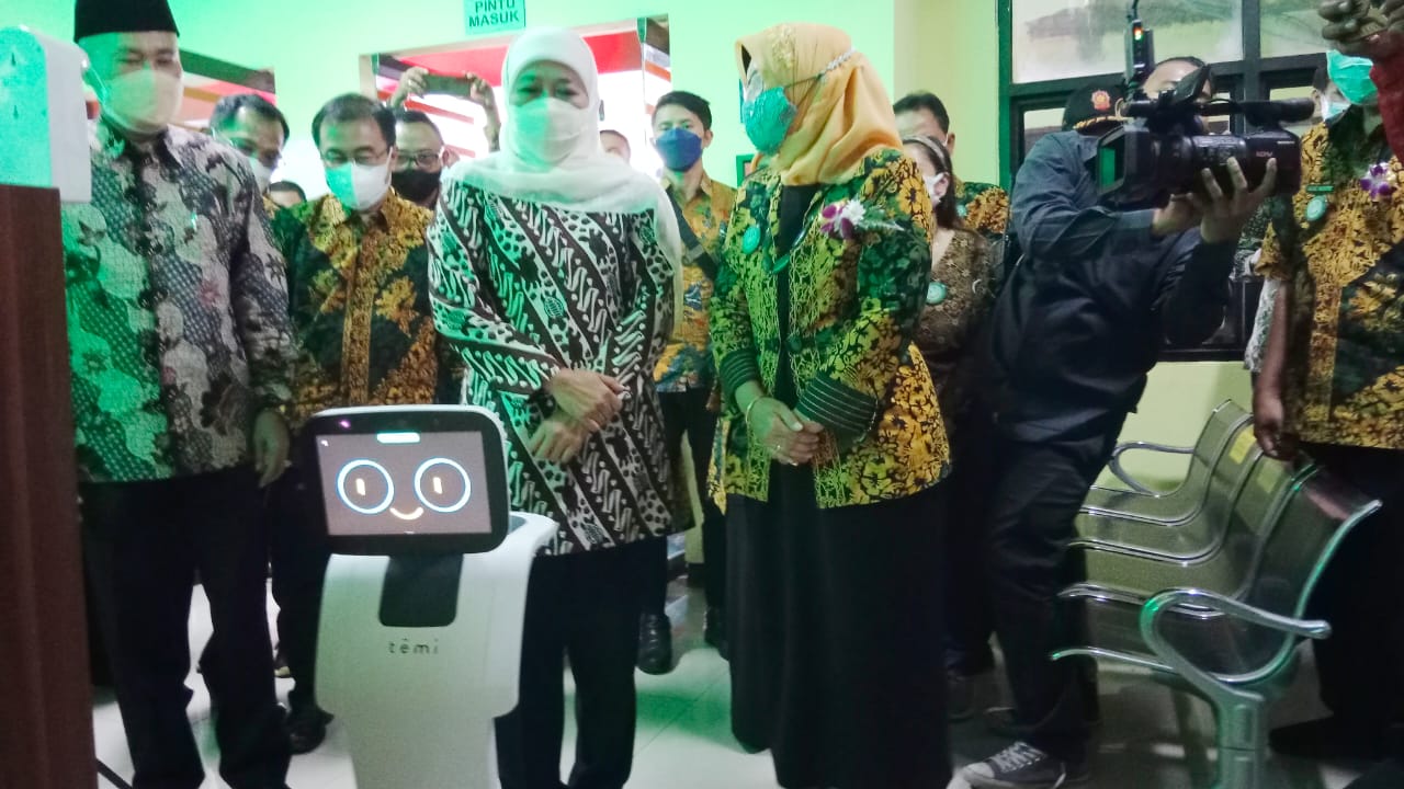 Gubernur Jawa Timur Khofifah Indar Parawansa meresmikan Rumah Sakit Umum Daerah (RSUD) Husada Prima dan Launching Husada Prima Medical Check Up di Jl. Karang Tembok No. 39, Kecamatan Semampir, Kota Surabaya, Jumat sore (15/4/2022).