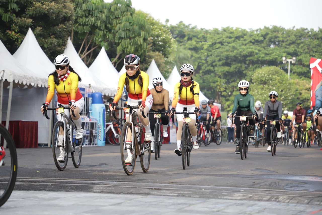 Pemkot) bersama Kniel dan RTC menggelar Rally Fondo, Minggu (27/11/2022) 