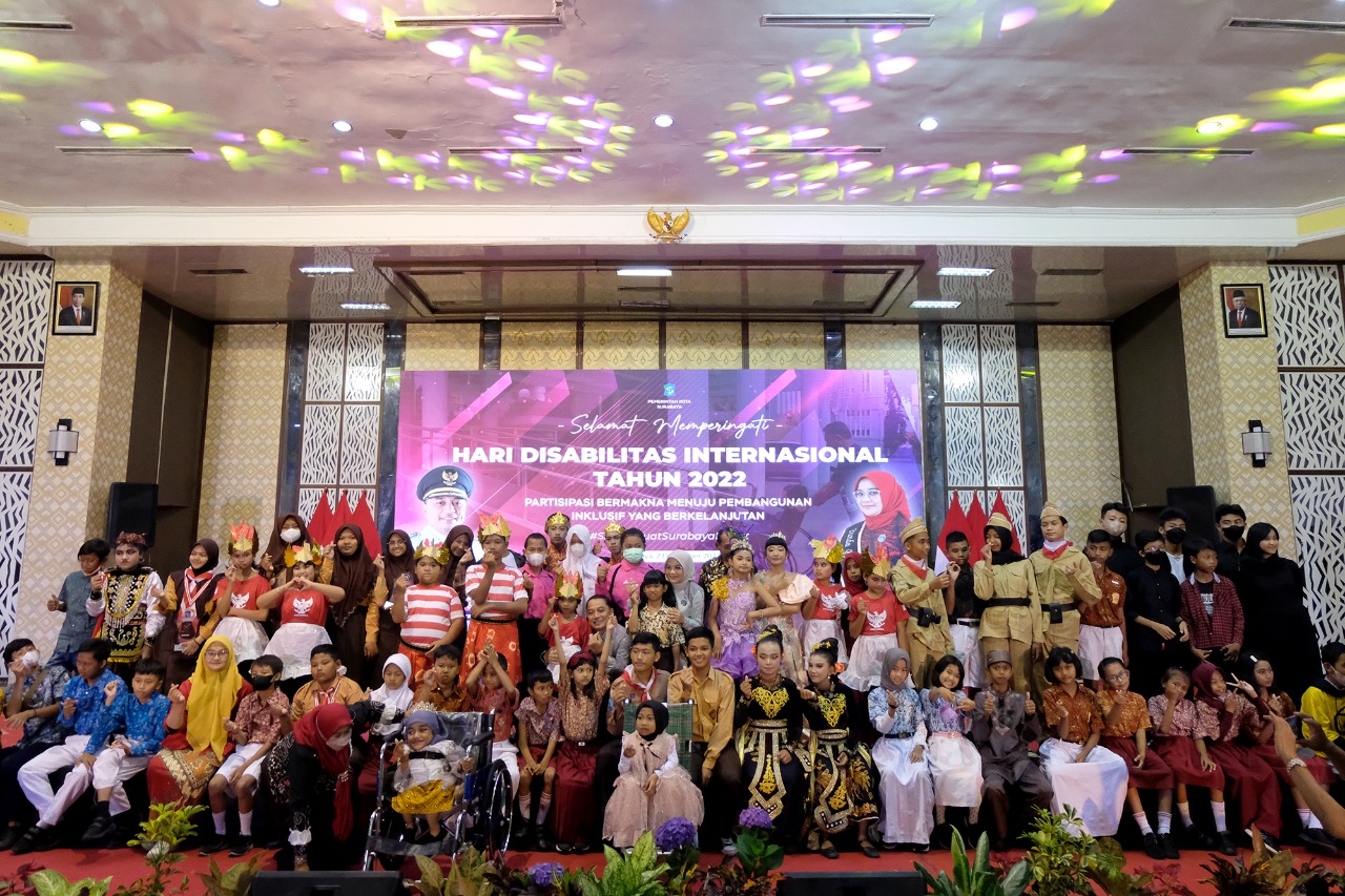 Wali Kota Rekrut 140 Anak Disabilitas Bekerja di Pemkot Surabaya