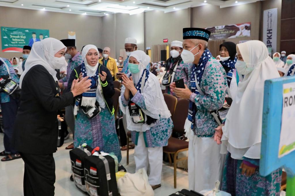 Sambut Musim Haji Tahun 2023, Gubernur Khofifah Tingkatkan Kordinasi Dengan Kemenag Jatim 'Cek dan Ricek' Seluruh Kesiapan Embarkasi Surabaya