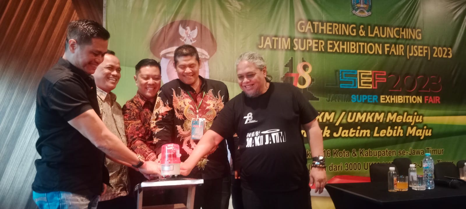Panitia JSEF 2023 saat menggelar press conference pelaksanaan JSEF di Hedon Estate,, Surabaya, Jumat (22/9).