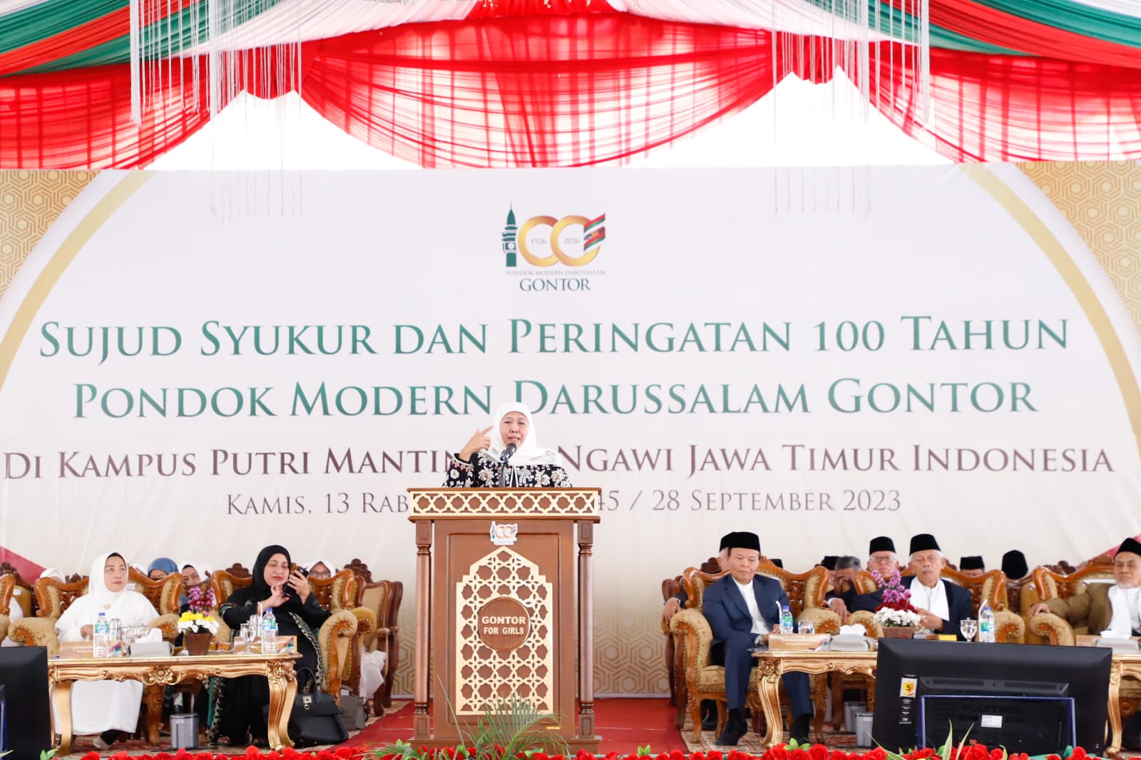 Gubernur Jawa Timur Khofifah Indar Parawansa menghadiri Peringatan 100 Tahun (1 Abad) Pondok Modern Darussalam Gontor di Pondok Modern Darussalam Gontor Putri Kampus 1, Kab. Ngawi, Kamis (28/9).