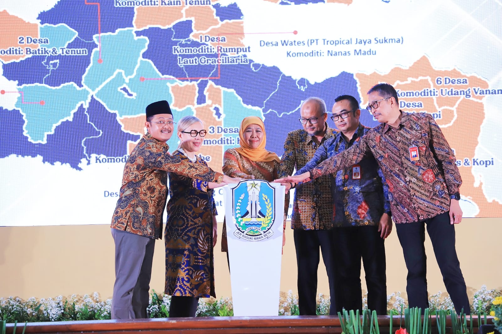 Gubernur Jawa Timur Khofifah Indar Parawansa membuka Gebyar Ekspor Jatim Berdaya (GEJB) Tahun 2023 yang merupakan ajang promosi produk ekspor Jatim, di Graha Samudra Bumimoro Surabaya, Rabu (22/11)