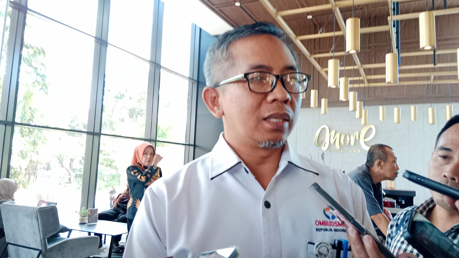 Kepala Ombudsman Perwakilan Jawa Timur, Agus Muttaqin, SH  pada acara Sosialisasi Penilaian Penyelenggaraan Pelayanan Publik Tahun 2024 yang diselenggarakan oleh Ombudsman di Surabaya, Rabu (19/6/2024).