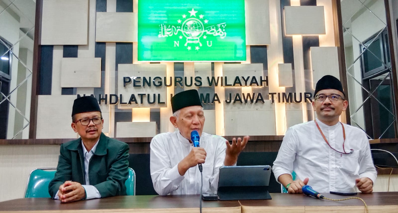 Ketua PW NU Jatim, KH Abdul Hakim Mahfudz, yang akrab disapa Gus Kikin, menyampaikan bahwa pembukaan acara ini akan dilakukan pada malam tanggal 2 Agustus