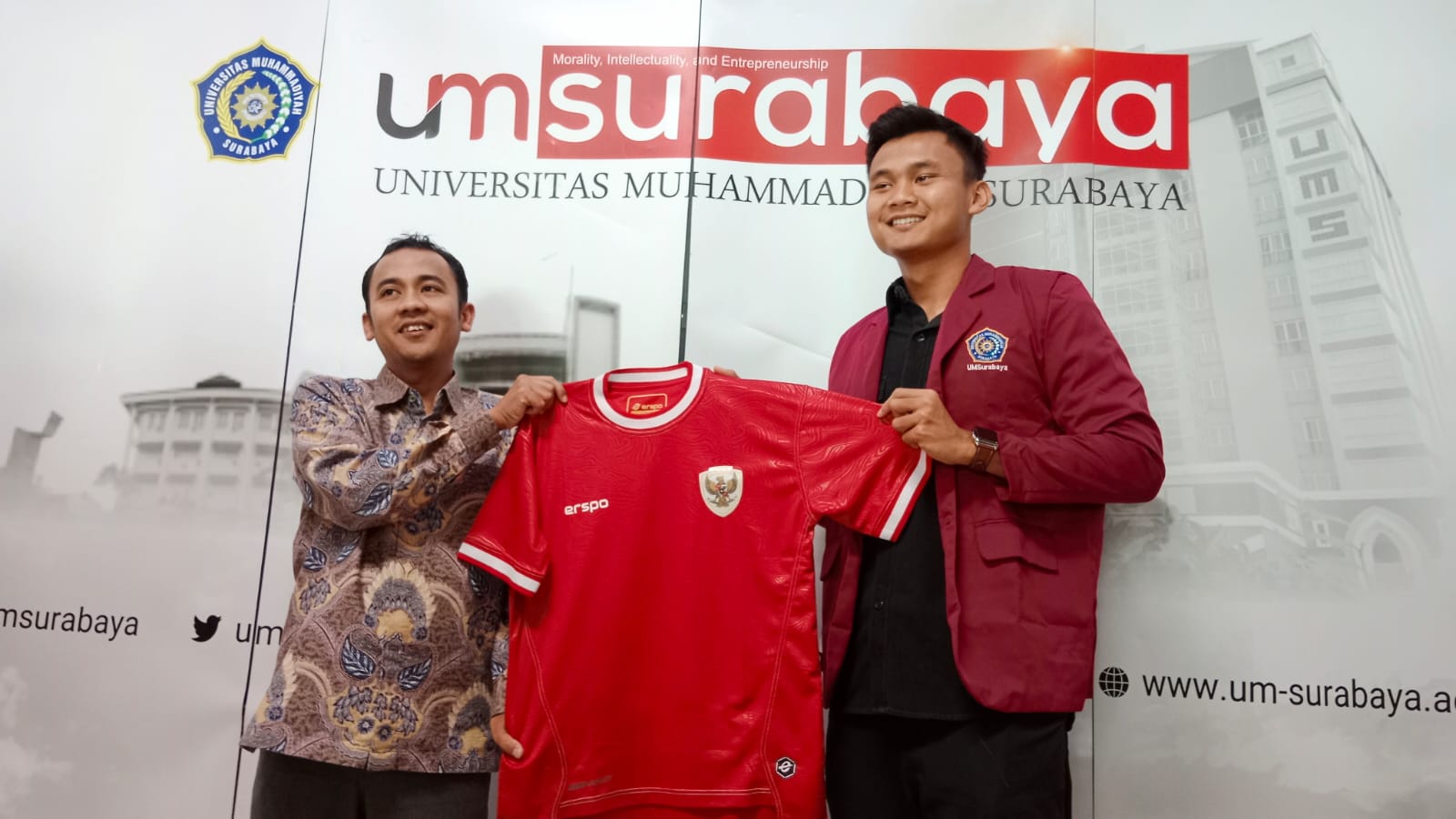 Komang Teguh Trisnanda Tambah Deretan Atlet yang Kuliah di UM Surabaya