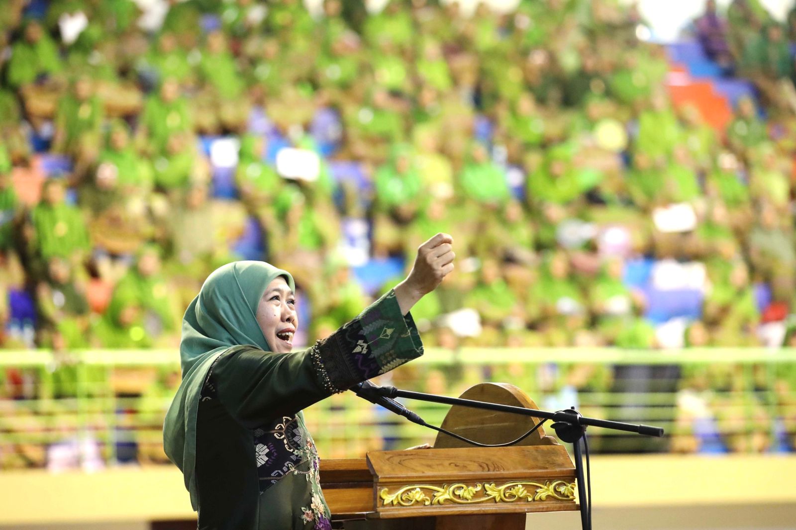 Khofifah Indar Parawansa Ajak Teladani Akhlak Rasulullah di Acara Muslimat NU Pasuruan