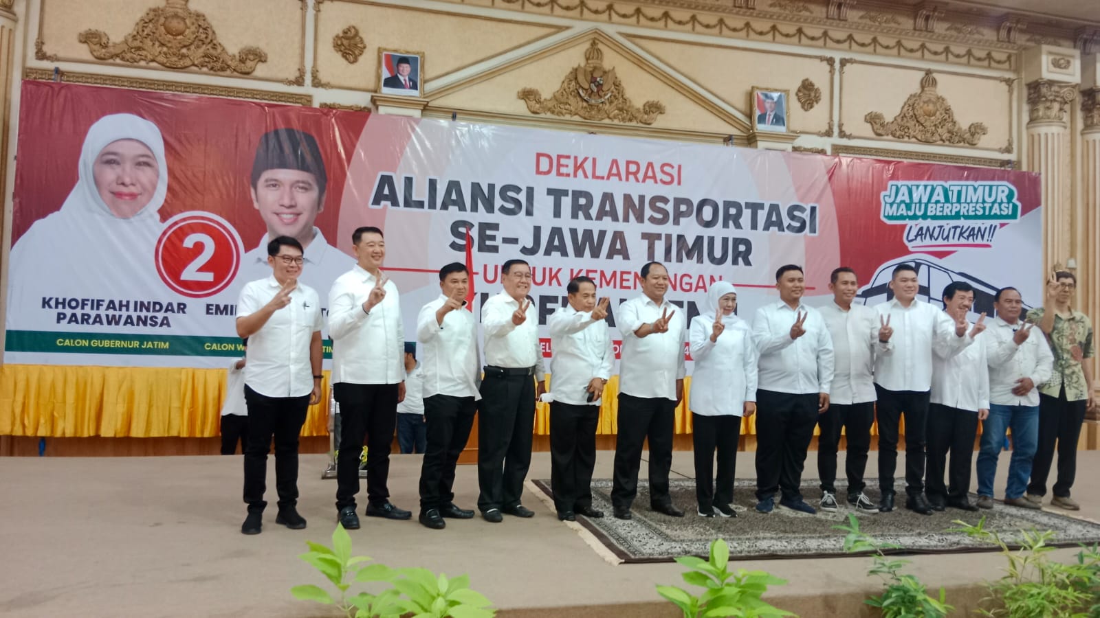 Aliansi Transportasi Jawa Timur mengikrarkan dukungan penuh bagi pasangan Khofifah Indar Parawansa dan Emil Elestianto Dardak dalam Pilgub Jawa Timur 2024.