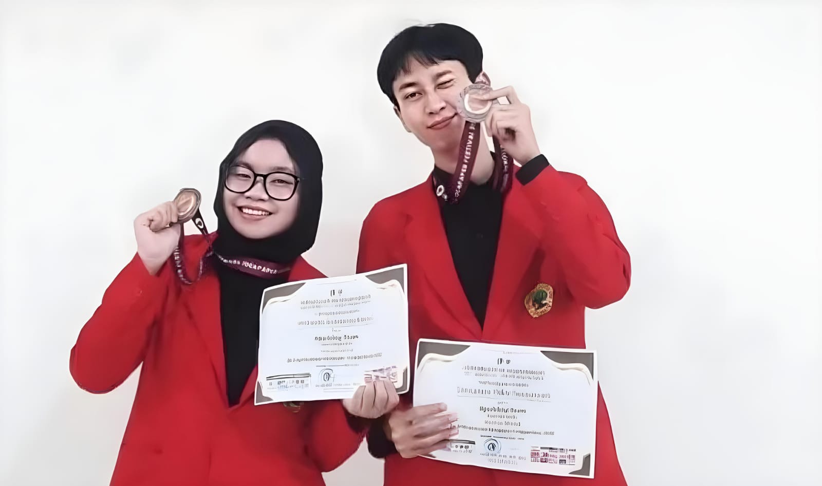 Tim Mahasiswa Untag Surabaya Raih Perunggu di IIFEST 2025 dengan Inovasi Jalan Ramah Lingkungan