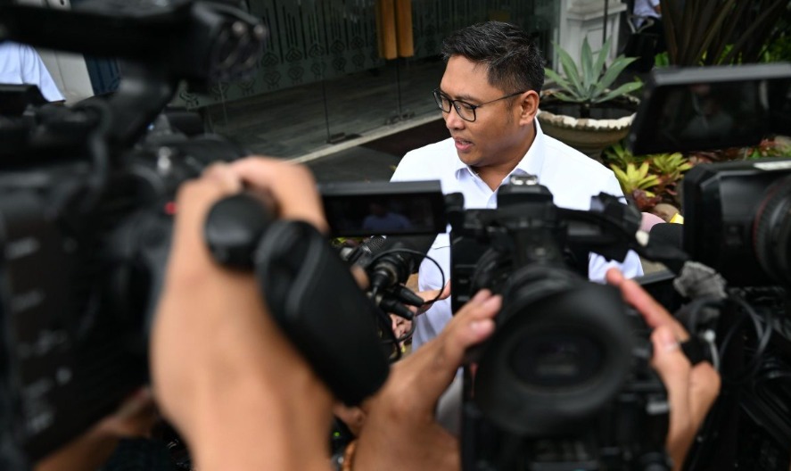 Wakil Menteri Pertanian Sudaryono menyampaikan keterangannya usai bertemu Presiden Prabowo terkait dinamika komunikasi di Istana Kepresidenan Jakarta, pada Senin, 24 Maret 2025 Foto: BPMI Setpres/Cahyo
