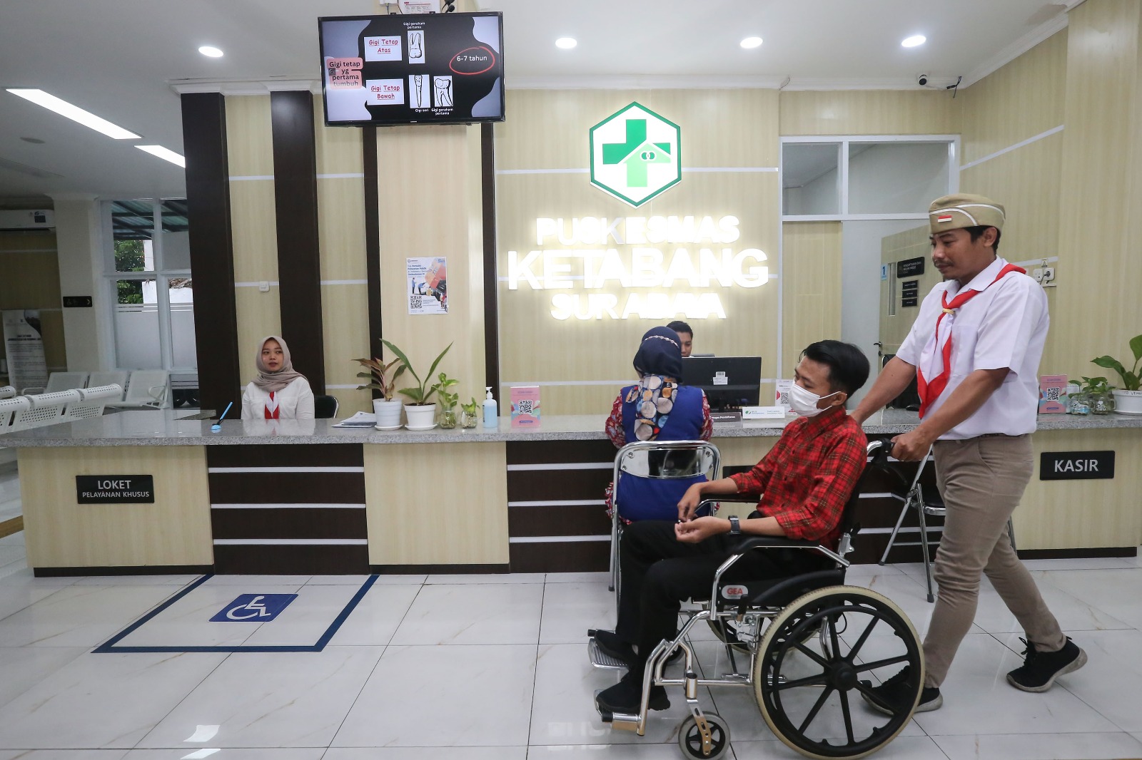 Dinkes Kota Surabaya menyiapkan aplikasi digital bernama Surya Sehat yang bertujuan mempermudah akses layanan kesehatan bagi masyarakat melalui platform digital