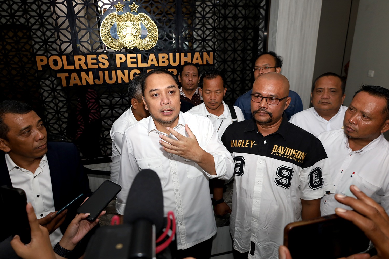 Wali Kota Eri Cahyadi ke Kantor Polisi, Kawal Laporan 31 Karyawan yang Ijazahnya Diduga Ditahan

