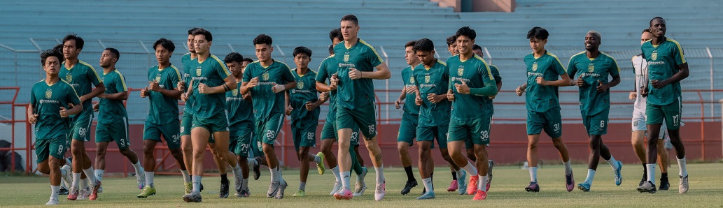 Punggawa Bajol Ijo saat menjalani sesi latihan . (Persebaya)
