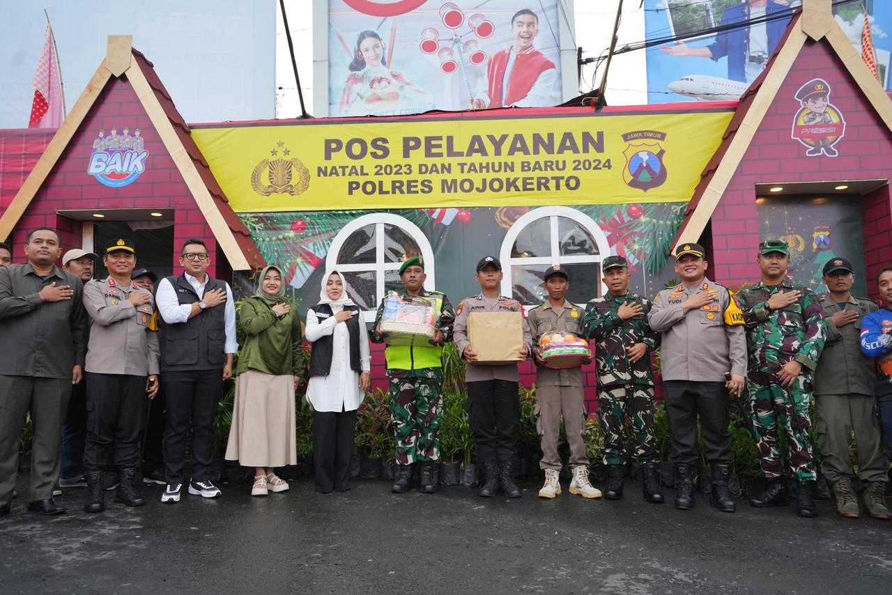 Forkopimda Mojokerto Raya saat  memastikan kesiapan personel dalam menjaga keamanan pergantian tahun