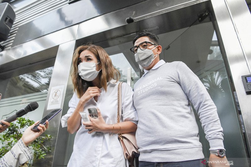 Kasus penyebaran video asusila yang disangkutpautkan dengan artis Gisella Ananstasia masih bergulir. penyidik Polda Metro Jaya untuk diperiksa terkait kasus video asusila mirip dirinya.