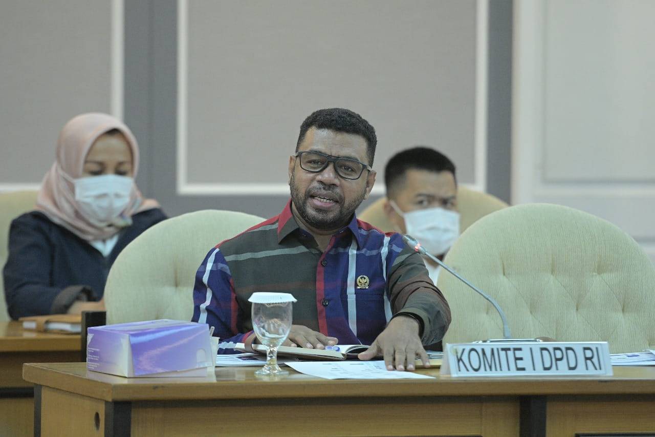 Senator Papua Barat, Filep Wamafma