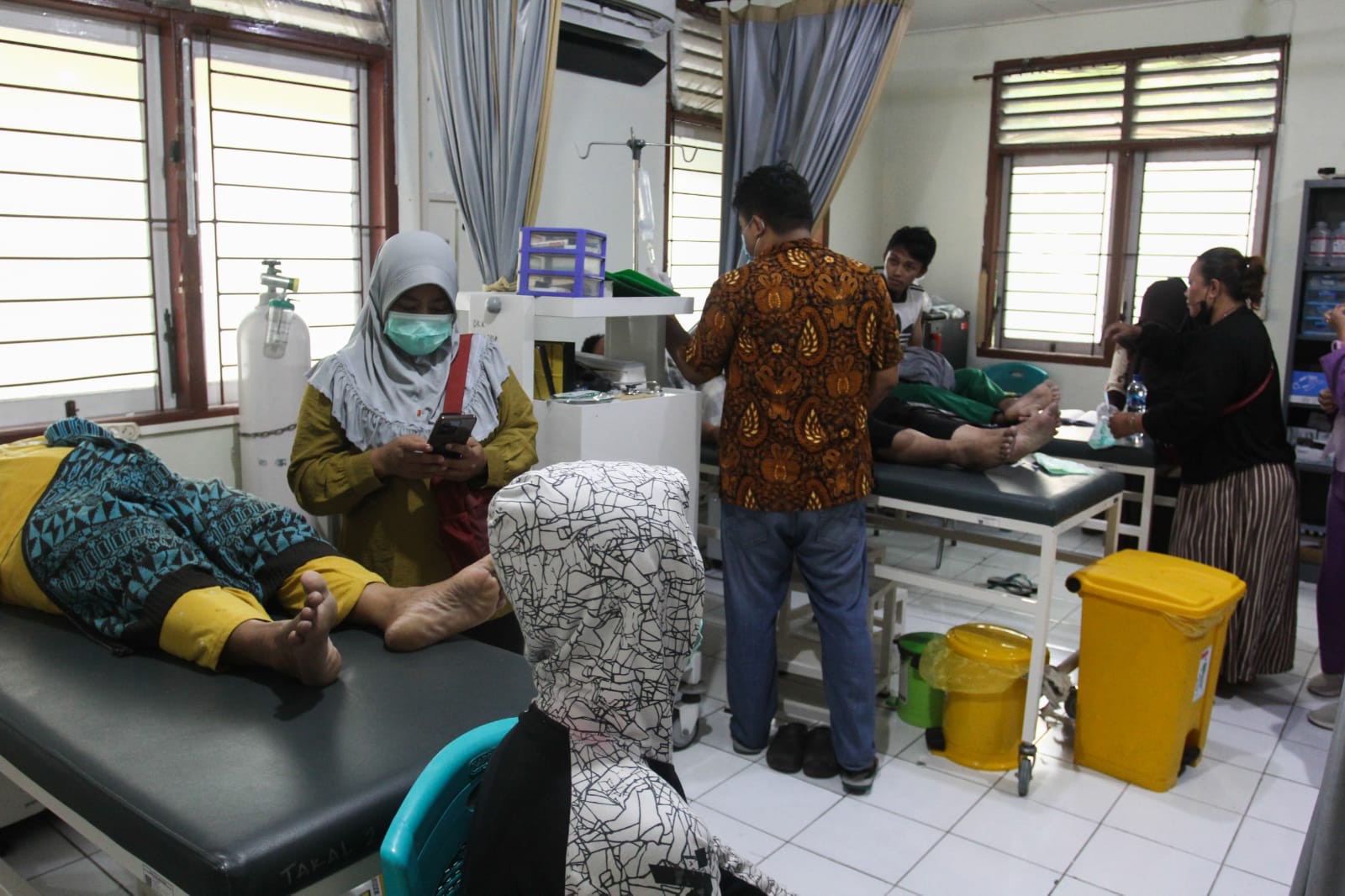 Penangan korban keracunan makanan