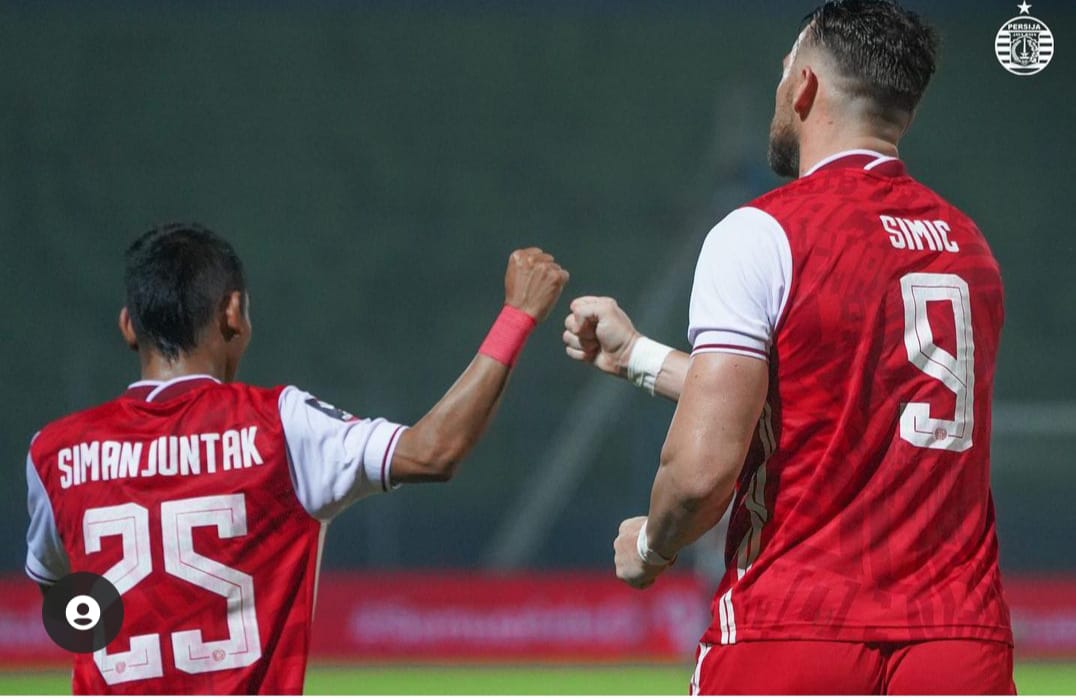 Marko Simic dan Riko Simanjuntak. IG Persija