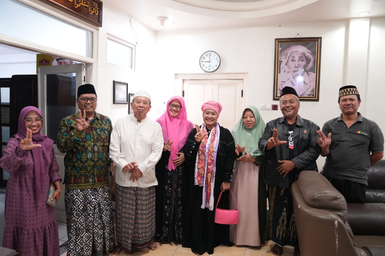 Calon Gubernur Luluk-Lukman Raup Dukungan Pesantren dan Tokoh Nasional