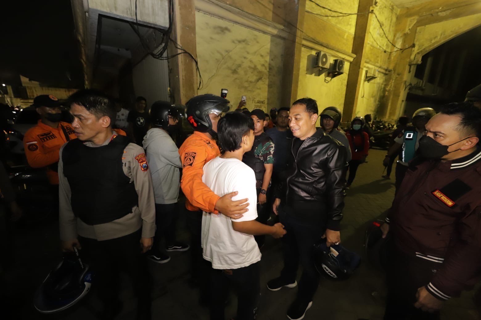 Pemkot) Surabaya siap membuka Sekolah Wawasan Kebangsaan bagi 77 remaja yang terjangkau patroli ketertiban pada 4 Desember 2022 lalu. 