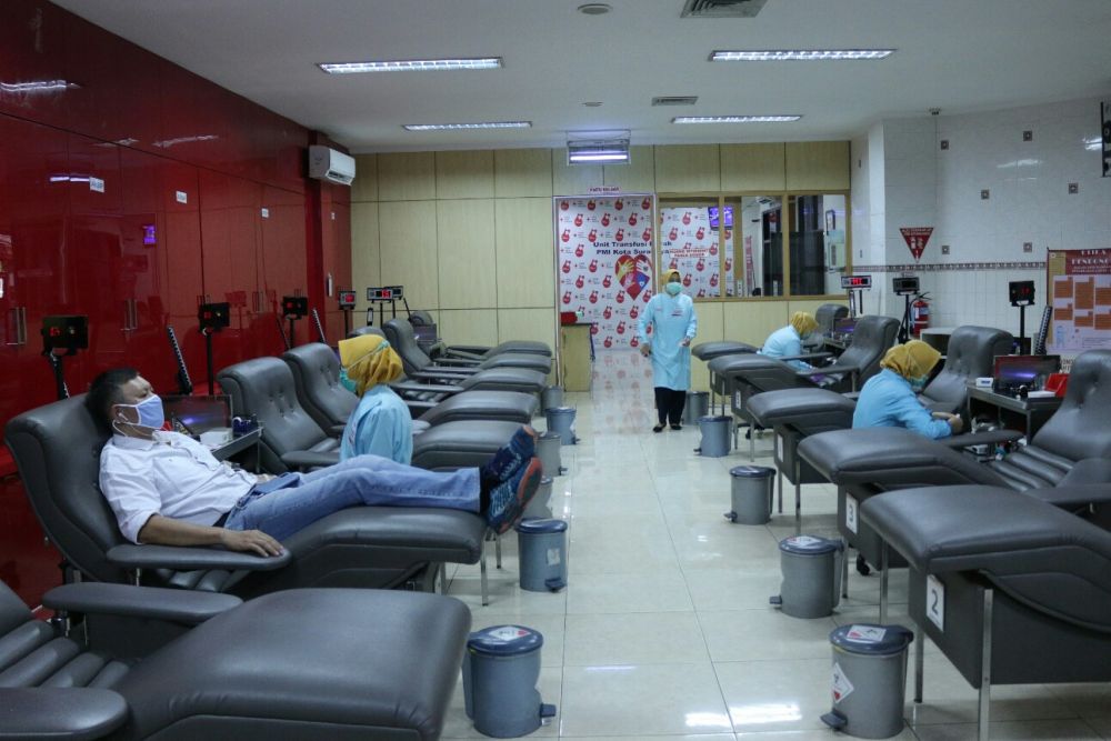 Pasokan darah menurun drastis semenjak PSBB diberlakukan. Foto: Zul/HMP