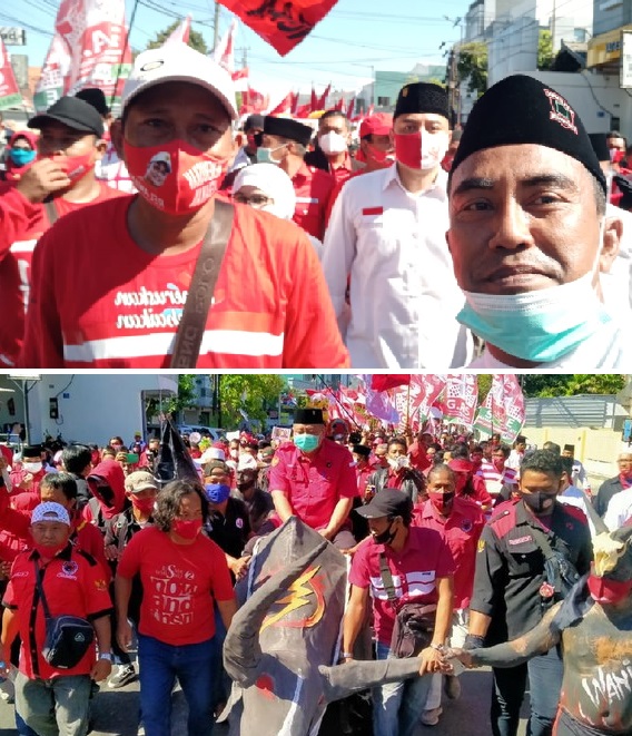 Foto atas: Iring-ringan massa pendukung yang mengantarkan Eri Cahyadi mendaftar ke KPU Surabaya, Jumat (4/9). Foto bawah: Whisnu Sakti Buana ikut mengantarkan Eri-Armuji ke KPU.