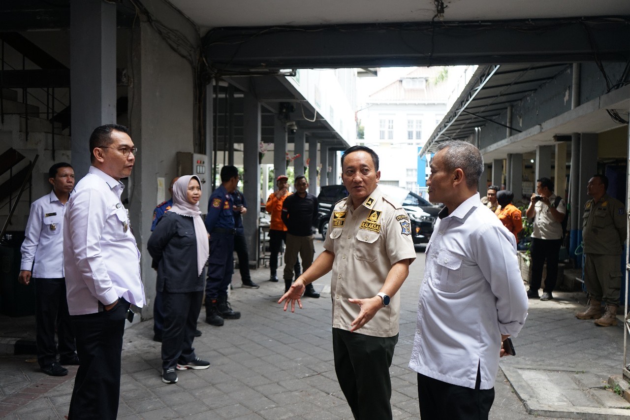Pemkot Surabaya menerima kunjungan kerja dari Kemenko Polhukam RI  mempelajari pelaksanaan, komitmen, serta kendala dalam mewujudkan Smart City di Kota Surabaya