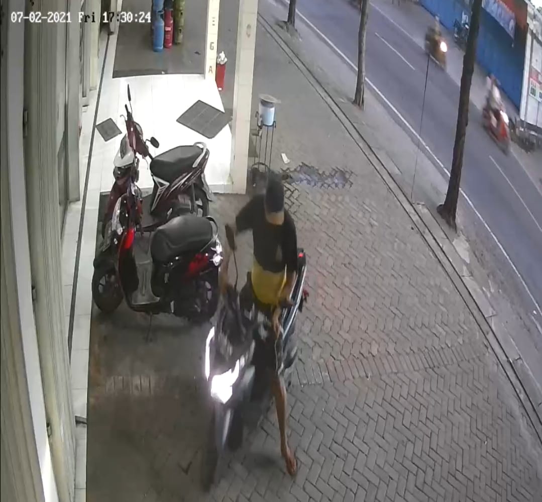 Awas! Pelaku Curanmor Kembali Beraksi di Bringkang, Menganti, Gresik