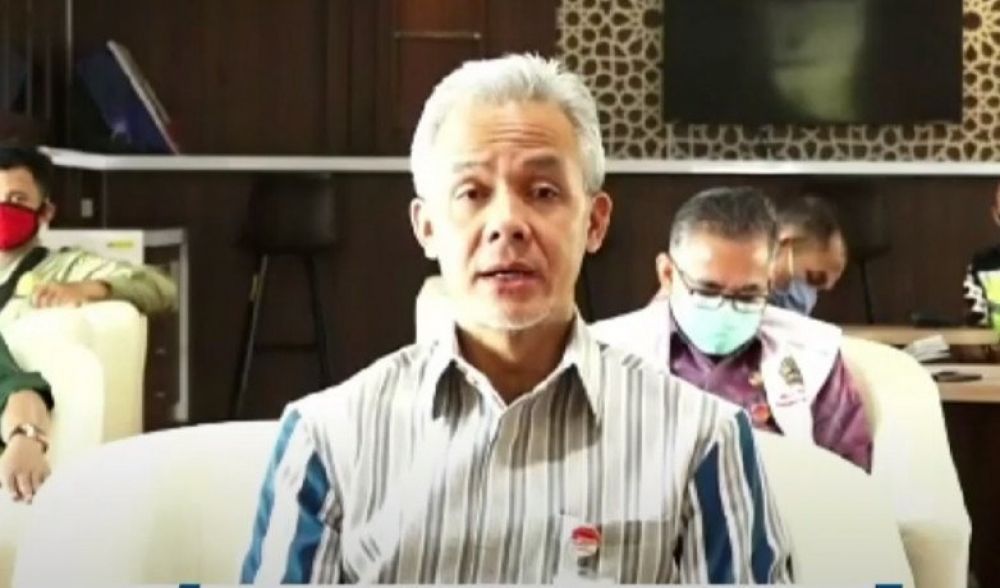 angkapan layar Gubernur Jateng Ganjar Pranowo dalam diskusi Gugus Tugas Percepatan Penanganan COVID-19 di Jakarta, Selasa (19/5/2020) (ANTARA/Prisca Triferna)

